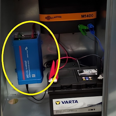 Inverter 12V/230V